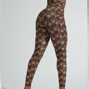 BuffBunny Brown Floral Rosa Pocket Leggings